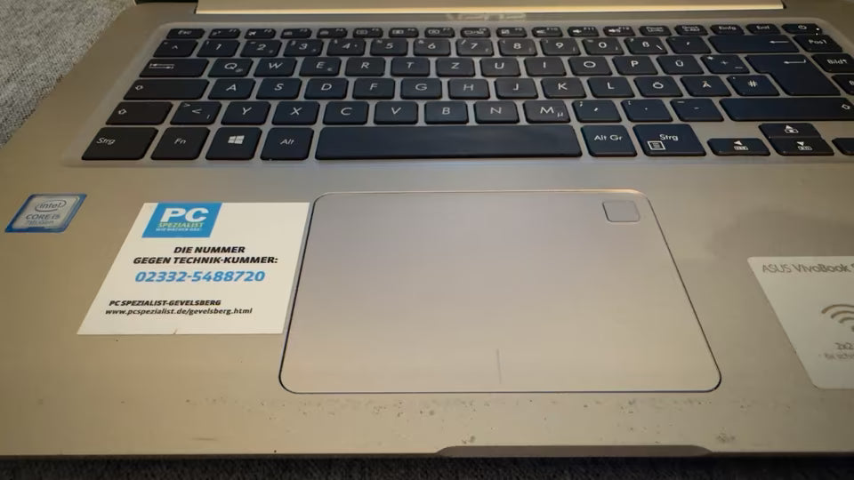 Asus VivoBook 15,6" | i5 | 8GB | 240GB